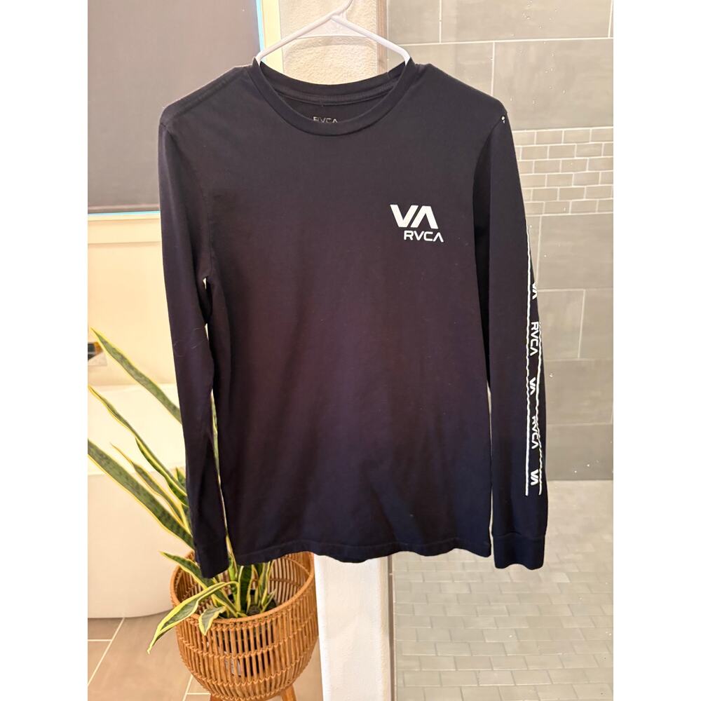 RVCA men’s long sleeve tee